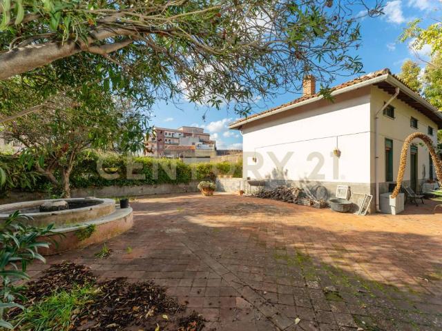 Villa Indipendente in vendita a Picanello-Ognina-Barriera-Canalicchio, Catania