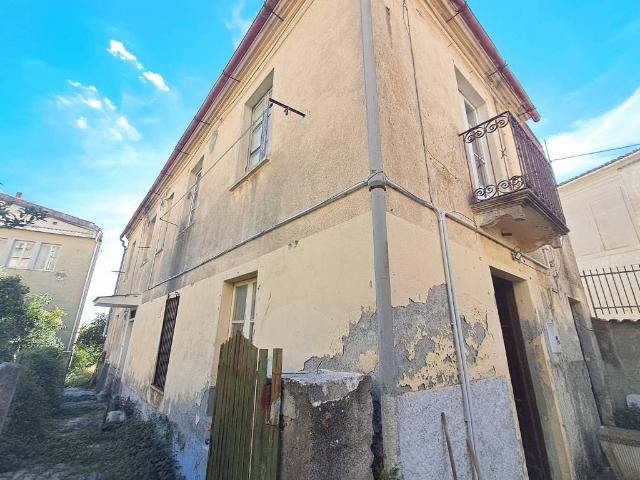 Villa Indipendente in vendita a Gagliano, Calabria