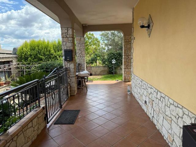 Villa Indipendente in vendita a Siano, Calabria