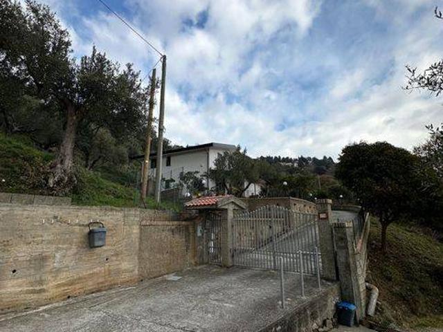 Villa Indipendente in vendita a Sant'Elia, Calabria