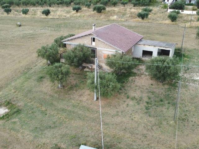 Villa Indipendente in vendita a Catignano, Abruzzo