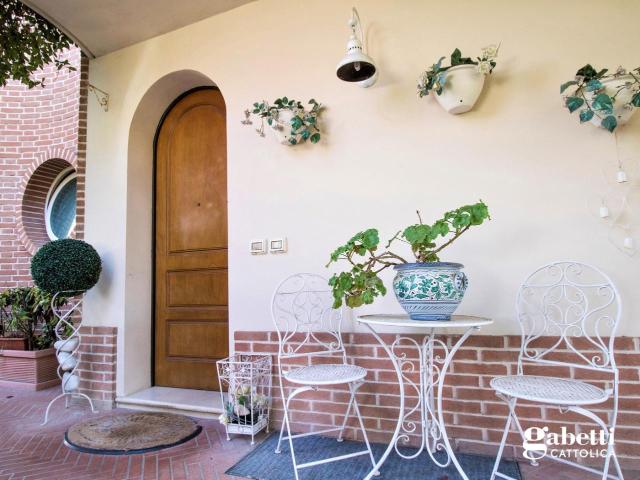 Villa Indipendente in vendita a Cattolica, Reggio Emilia