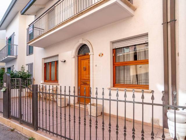 Villa Indipendente in vendita a Cattolica, Reggio Emilia