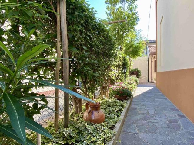 Villa Indipendente in vendita a Cattolica, Rimini