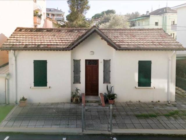 Villa Indipendente in vendita a Cattolica, Reggio Emilia