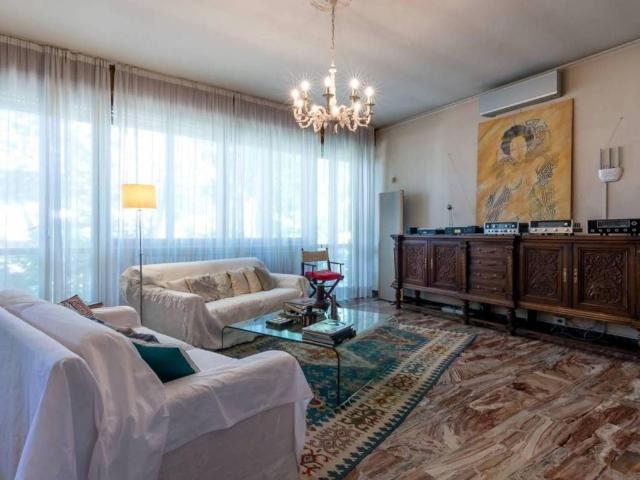 Villa Indipendente in vendita a Cattolica, Reggio Emilia