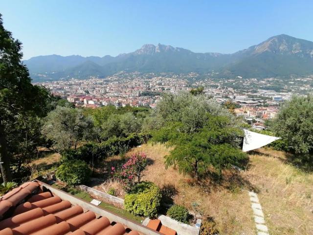 Villa Indipendente in vendita a Santa Rosa, Cava de' Tirreni