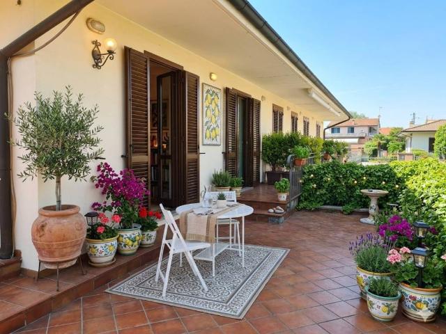 Villa Indipendente in vendita a Cava Manara, Lombardia