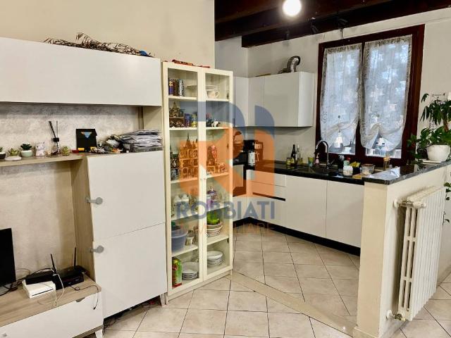 Villa Indipendente in vendita a Cava Manara, Lombardia