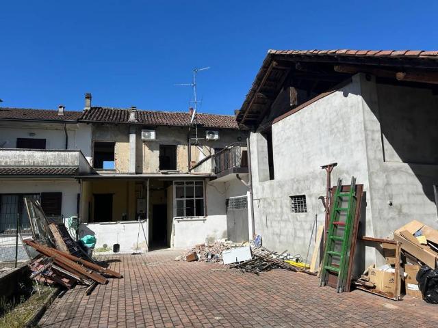 Villa Indipendente in vendita a Cava Manara, Lombardia