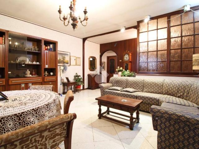 Villa Indipendente in vendita a Cava Manara, Lombardia