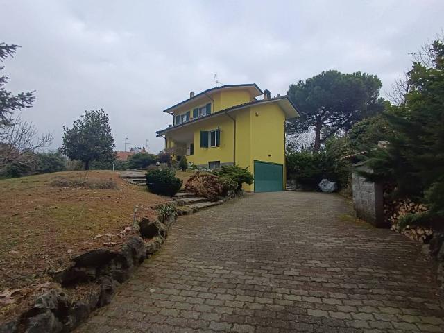 Villa Indipendente in vendita a Piemonte, Biella