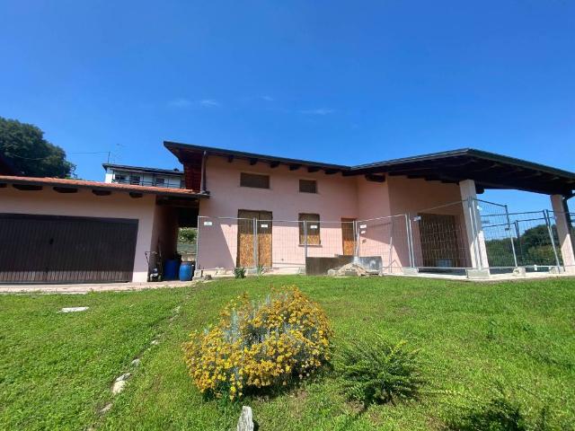 Villa Indipendente in vendita a Piemonte, Biella