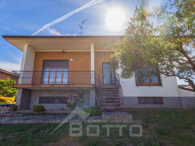 Villa Indipendente in vendita a Piemonte, Novara