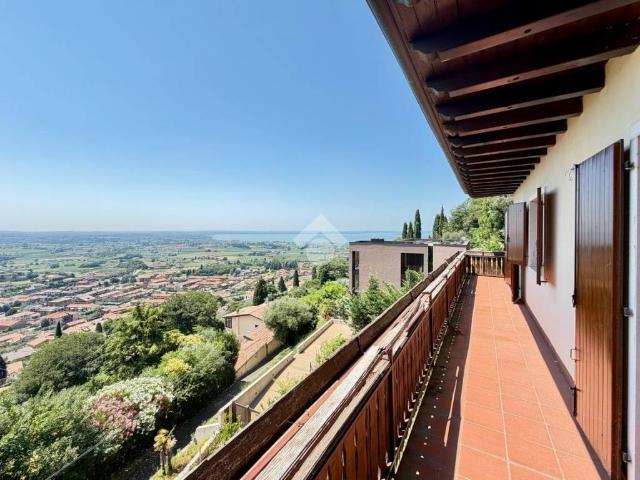Villa Indipendente in vendita a Cavaion Veronese, Veneto
