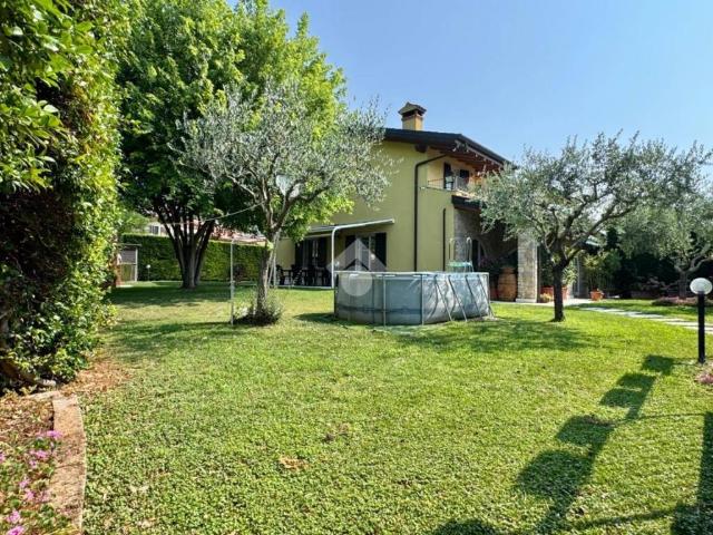 Villa Indipendente in vendita a Cavaion Veronese, Veneto