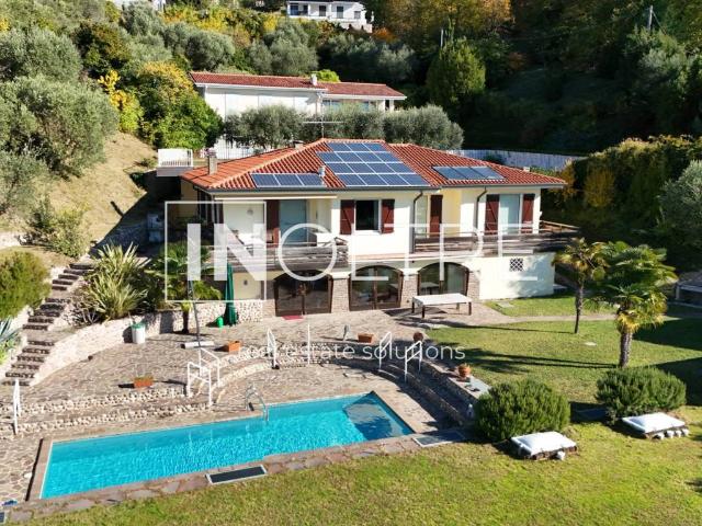 Villa Indipendente in vendita a Cavaion Veronese, Veneto