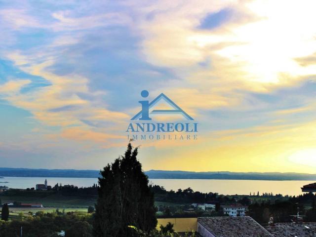 Villa Indipendente in vendita a Cavaion Veronese, Veneto