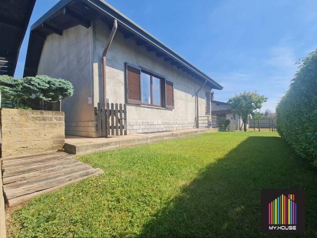 Villa Indipendente in vendita a Cavaria Con Premezzo, Lombardia