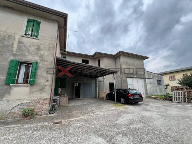Villa Indipendente in vendita a San Gaetano, Cavarzere