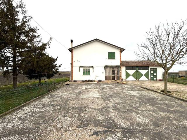 Villa Indipendente in vendita a Cavarzere, Veneto