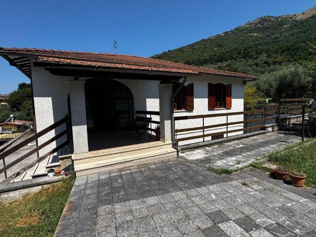 Villa Indipendente in vendita a Roma Capitale, Lazio