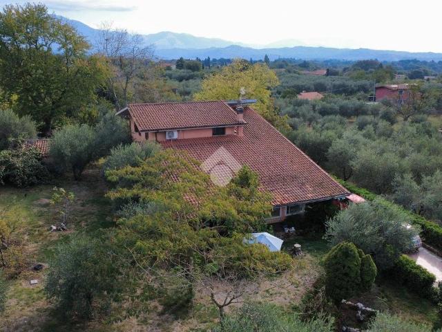 Villa Indipendente in vendita a Cave, Roma Capitale