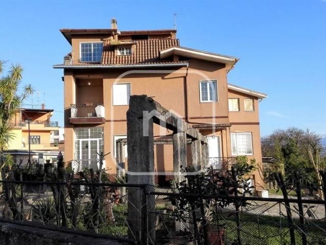 Villa Indipendente in vendita a Roma Capitale, Lazio