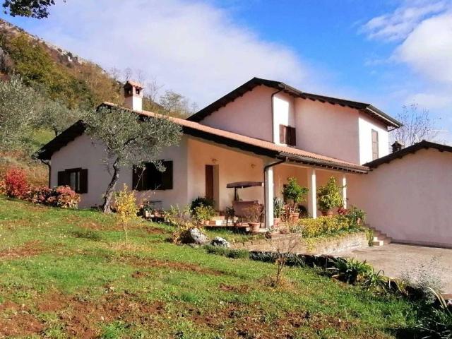 Villa Indipendente in vendita a Roma Capitale, Lazio