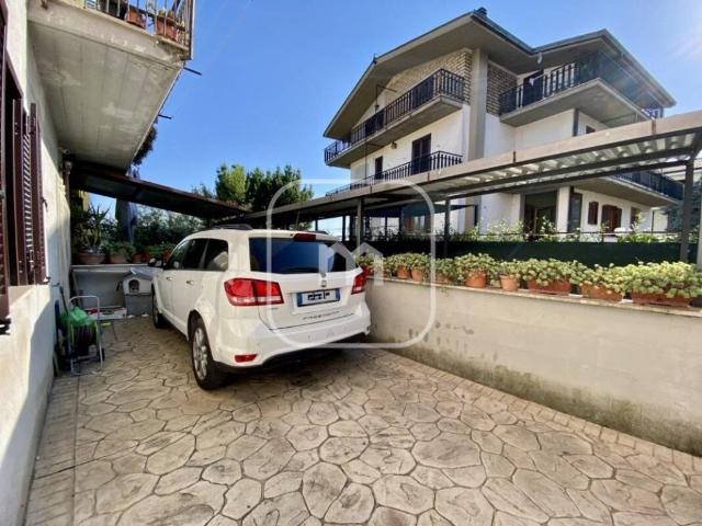 Villa Indipendente in vendita a Roma Capitale, Lazio
