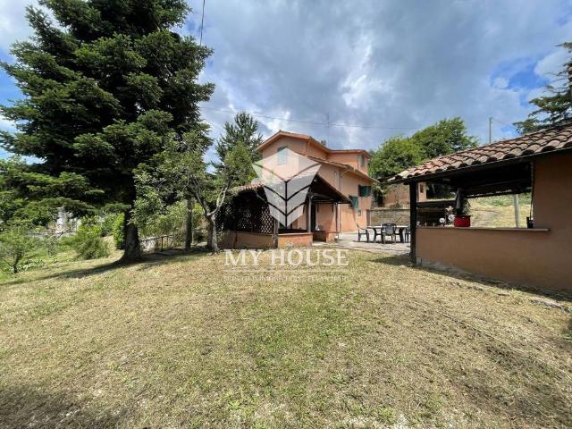 Villa Indipendente in vendita a Cave