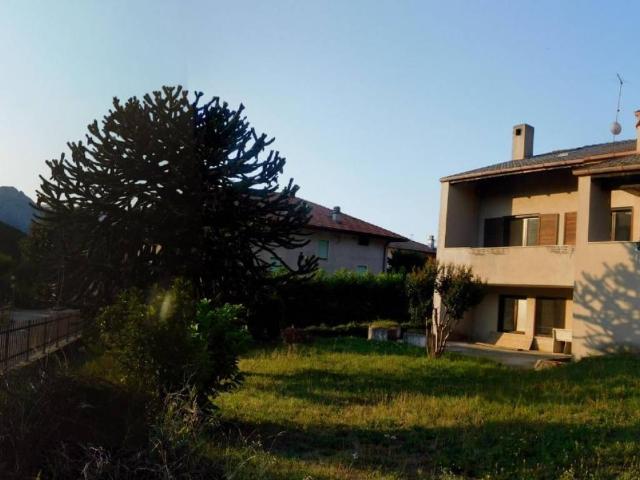 Villa Indipendente in vendita a Comunità della Valle dei Laghi, Cavedine