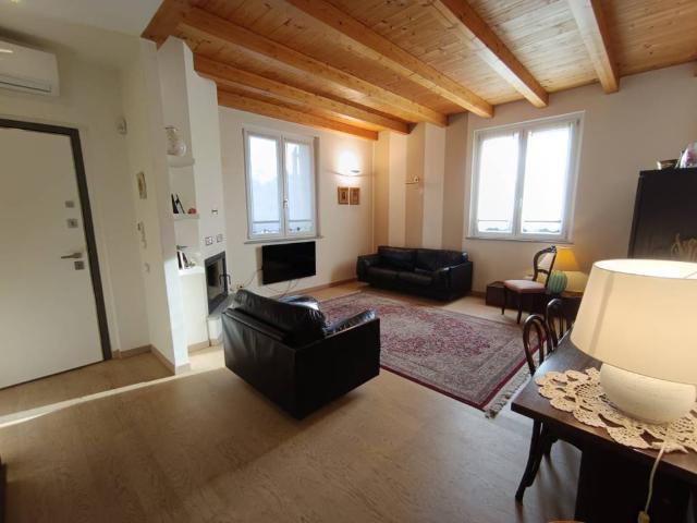Villa Indipendente in vendita a Cavenago D'adda, Lombardia