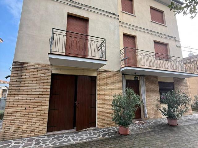Villa Indipendente in vendita a Unione Comuni Modenesi Area Nord, Cavezzo