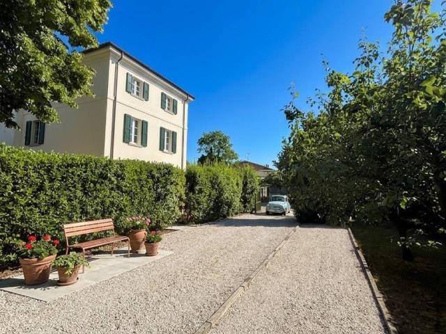 Villa Indipendente in vendita a Cavezzo, Modena