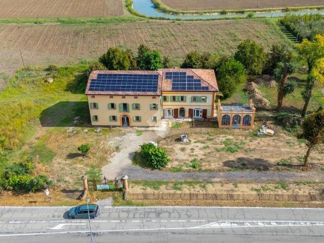 Villa Indipendente in vendita a Unione Comuni Modenesi Area Nord, Cavezzo