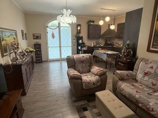 Villa Indipendente in vendita a Unione Comuni Modenesi Area Nord, Cavezzo