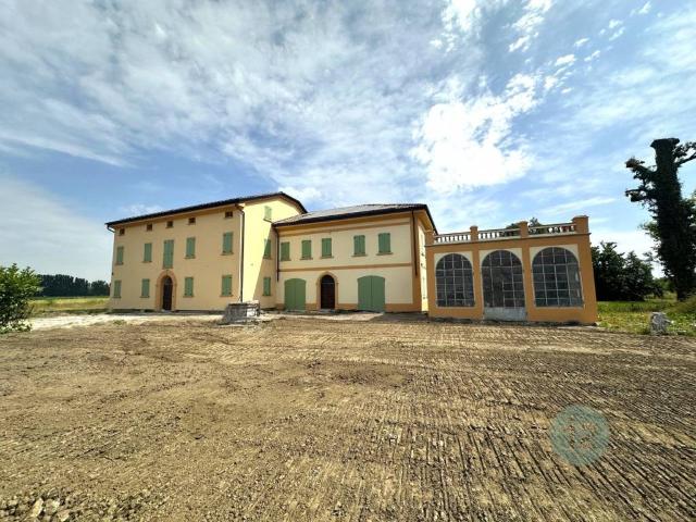 Villa Indipendente in vendita a Unione Comuni Modenesi Area Nord, Cavezzo