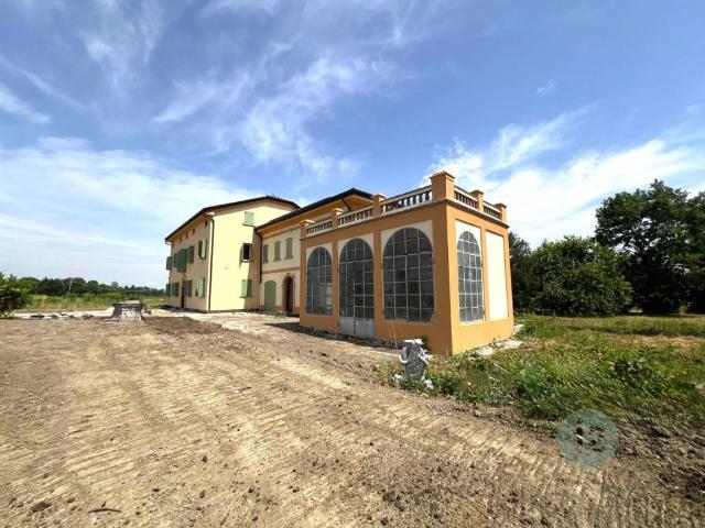 Villa Indipendente in vendita a Unione Comuni Modenesi Area Nord, Cavezzo