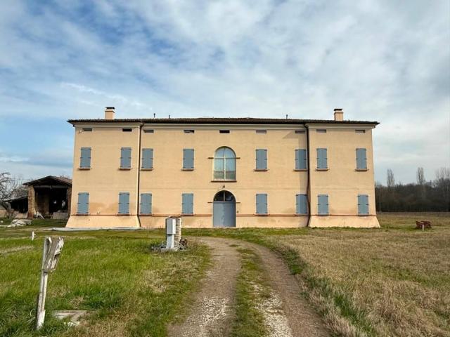 Villa Indipendente in vendita a Unione Comuni Modenesi Area Nord, Cavezzo