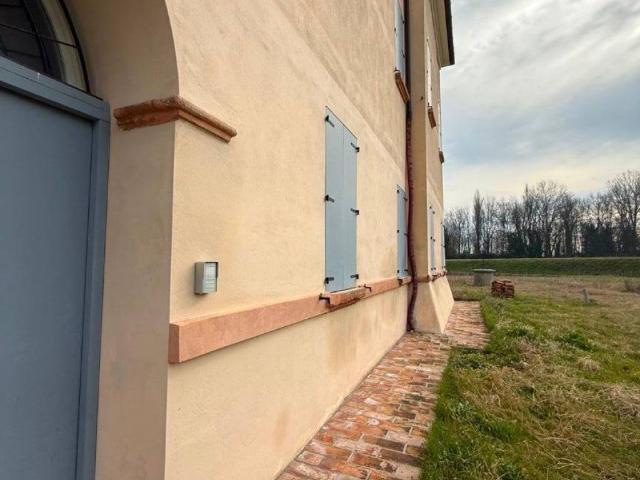 Villa Indipendente in vendita a Unione Comuni Modenesi Area Nord, Cavezzo