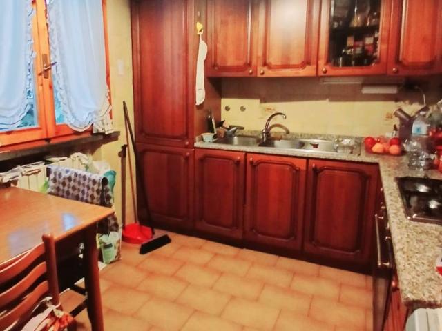 Villa Indipendente in vendita a Val d’Enza, Re