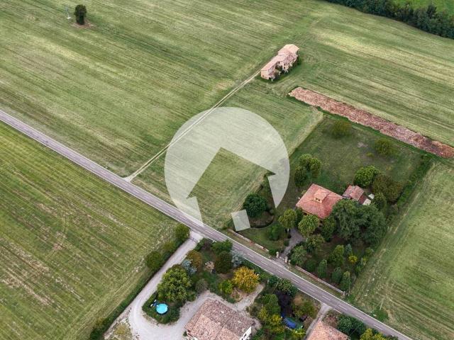 Villa Indipendente in vendita a Val d’Enza, Re