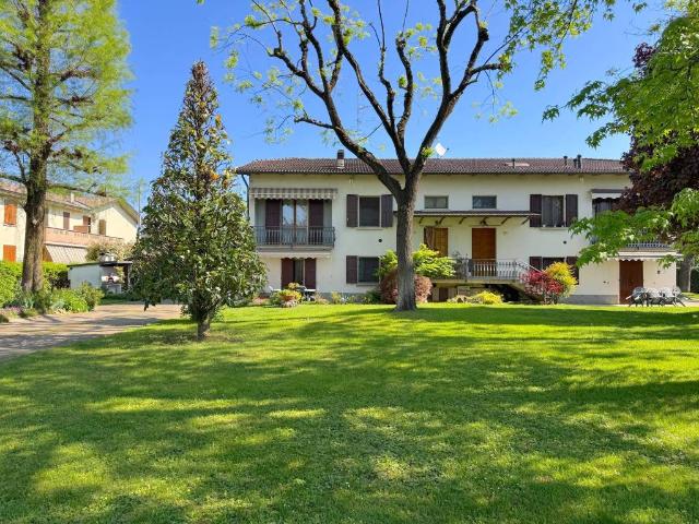 Villa Indipendente in vendita a Val d’Enza, Re