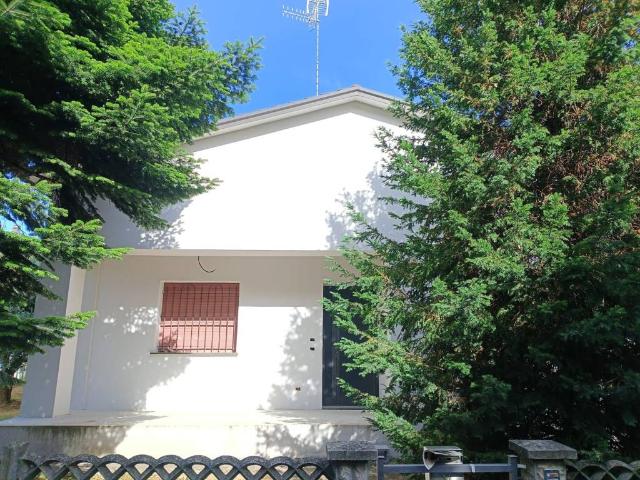 Villa Indipendente in vendita a Val d’Enza, Re