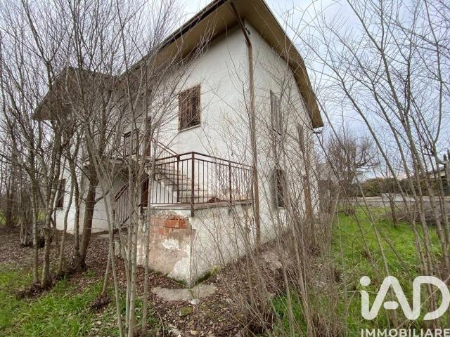 Villa Indipendente in vendita a Cavriana, Lombardia