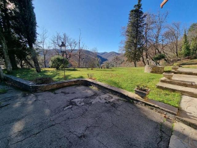 Villa Indipendente in vendita a Montegonzi
