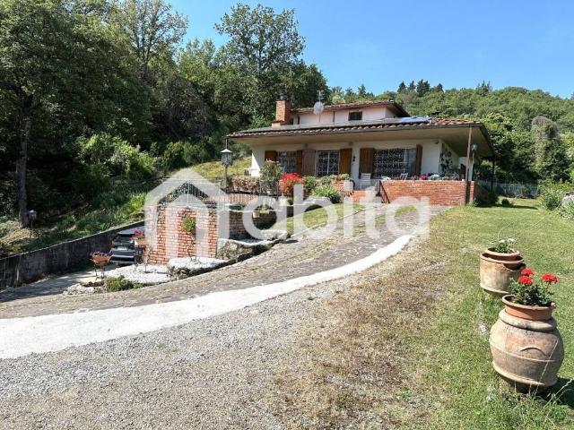 Villa Indipendente in vendita a Montegonzi, Toscana