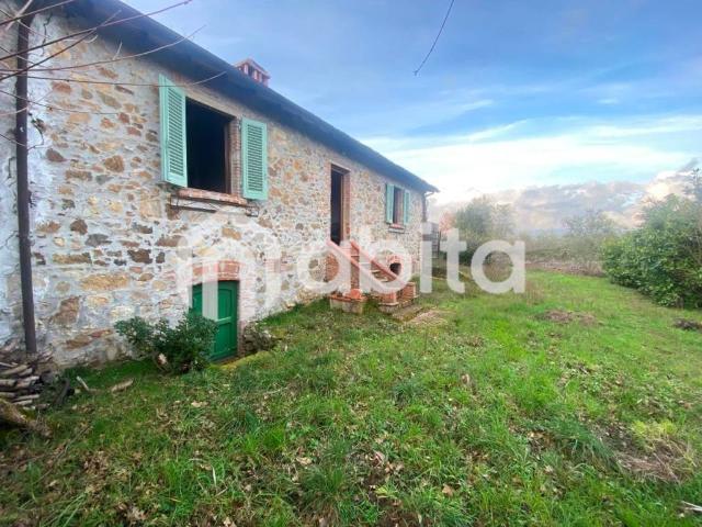 Villa Indipendente in vendita a Montegonzi, Toscana