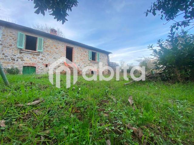 Villa Indipendente in vendita a Montegonzi, Toscana